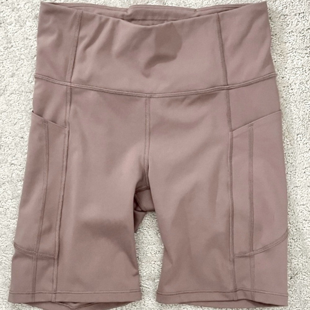 Athleta Mauve/Taupe Athletic Bike Shorts With Side Pockets